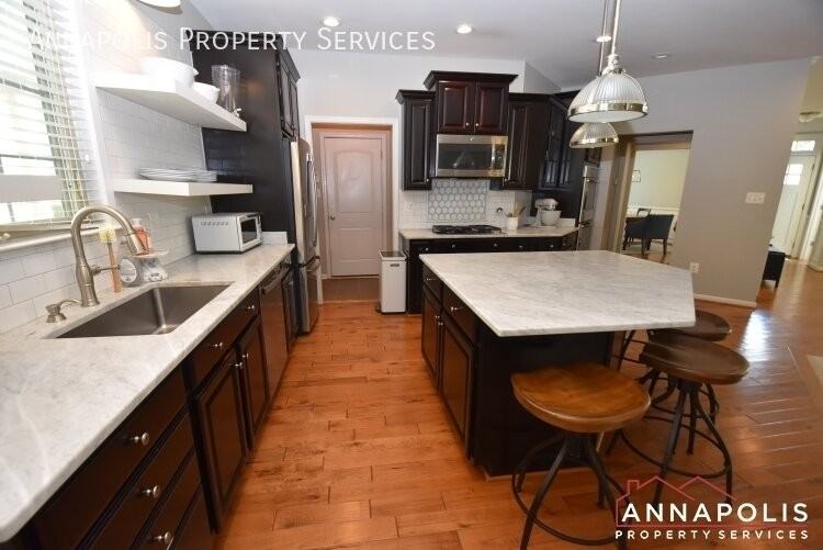 875 Nancy Lynn Ln - Photo 5 of 46