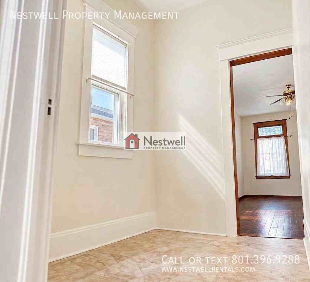 821 S 700 E - Photo 4 of 21