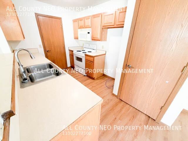 363 Ripley Ave - Photo 4 of 26