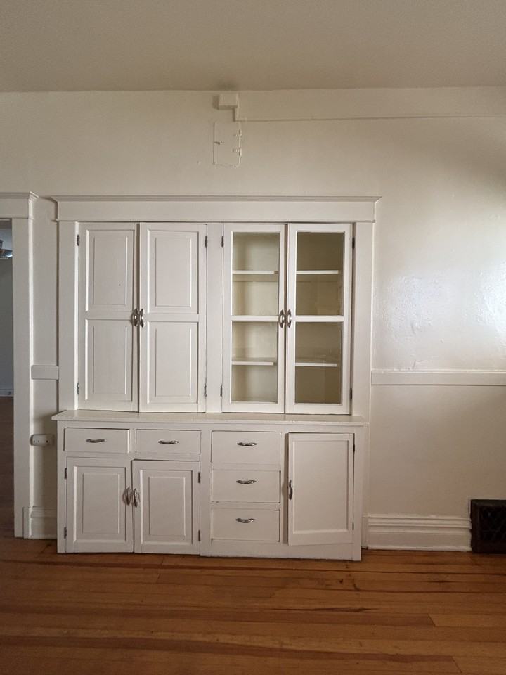 1101 Saint Paul St #1101 - Photo 4 of 15