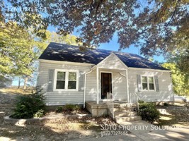 featured image of 126 Little St