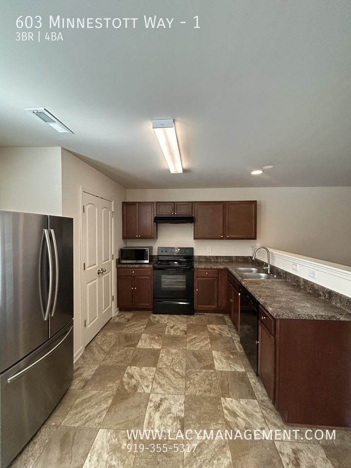 603 Minnestott Way #1 - Photo 6 of 27