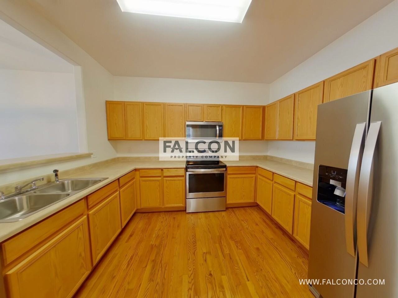 1689 Reilly Grv - Photo 5 of 17