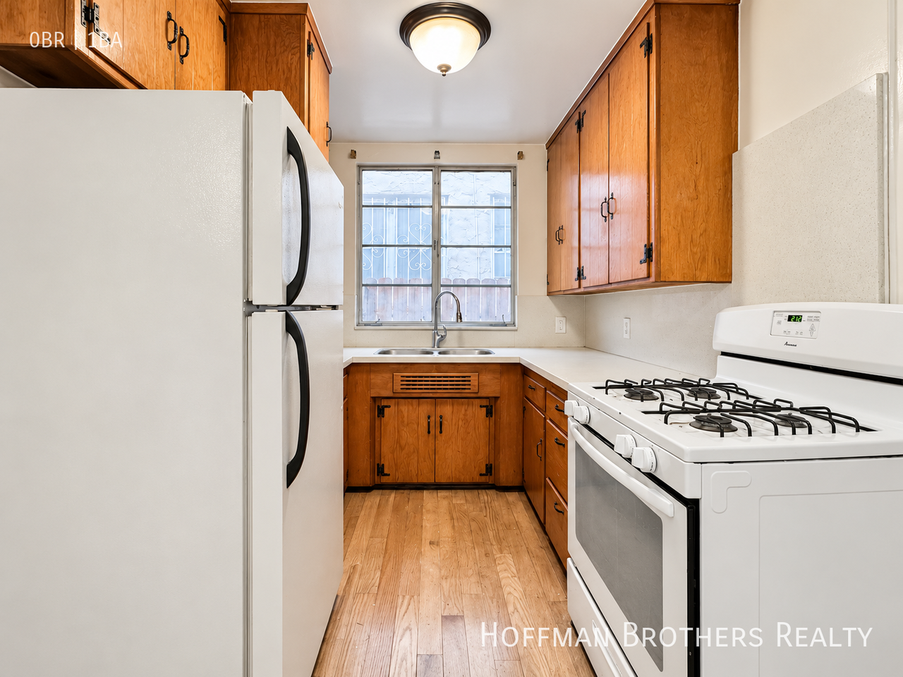 125 N Hamilton Dr #C - Photo 2 of 7
