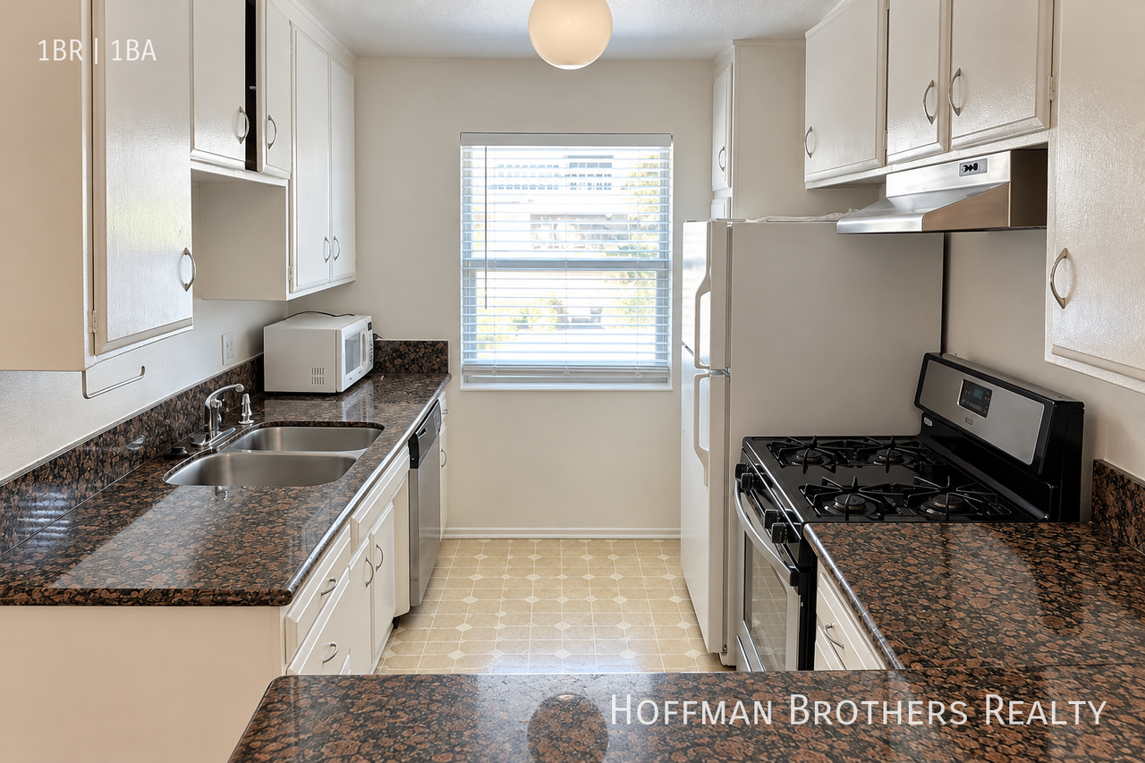 10786 Missouri Ave #7 - Photo 2 of 9
