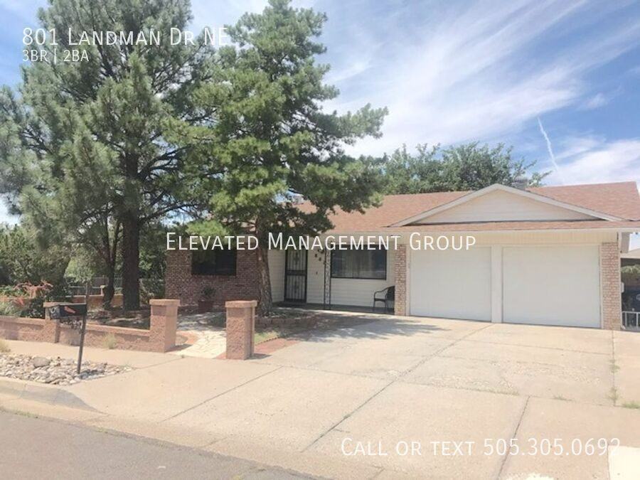 801 Landman Dr Ne - Photo 2 of 10