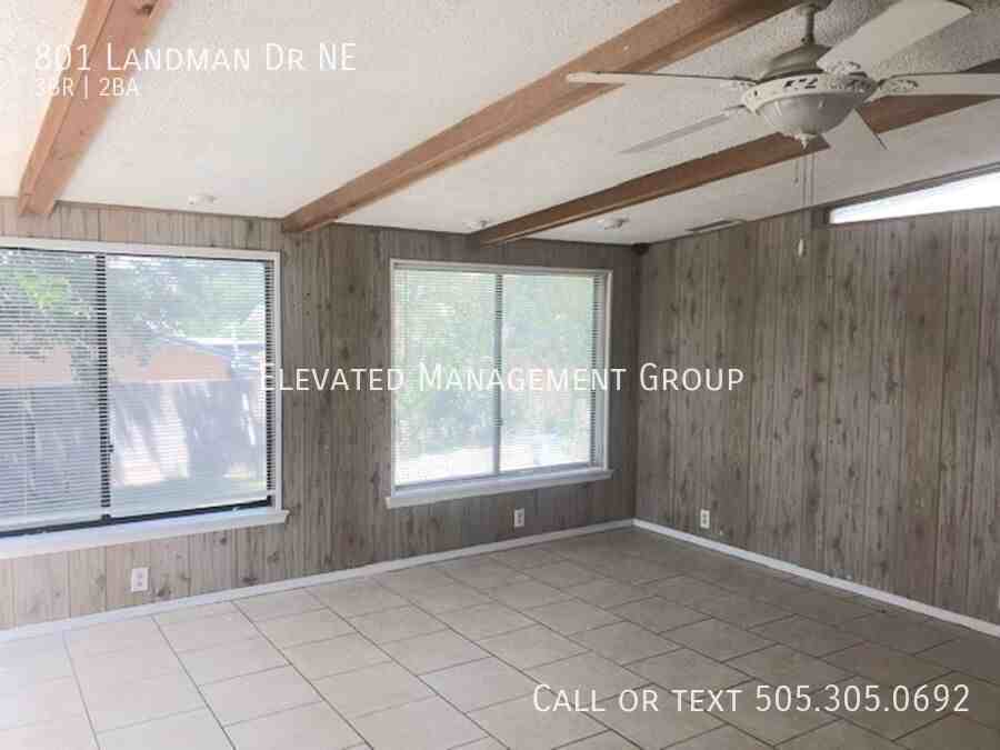 801 Landman Dr Ne - Photo 5 of 10