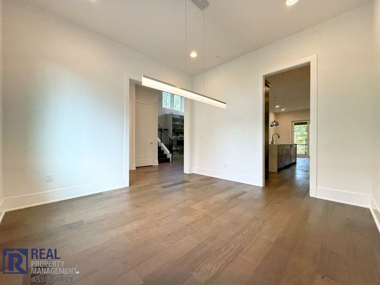 4520 Sw 59th Ave - Photo 3 of 32