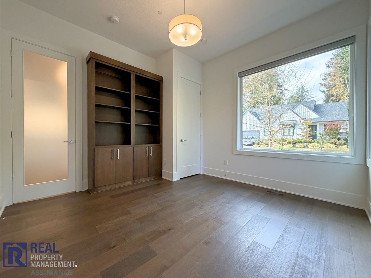 4520 Sw 59th Ave - Photo 4 of 32