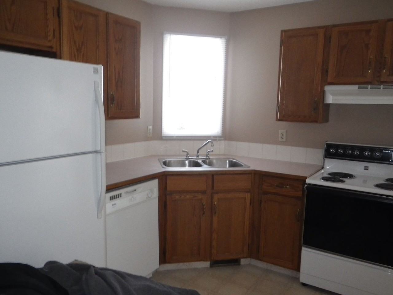 135 Castledale Way Ne - Photo 3 of 20