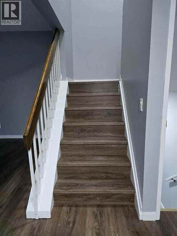 215 Pineset Pl Ne - Photo 5 of 14