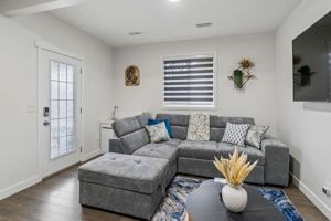 featured image of 6 Nolancliff Crt Nw