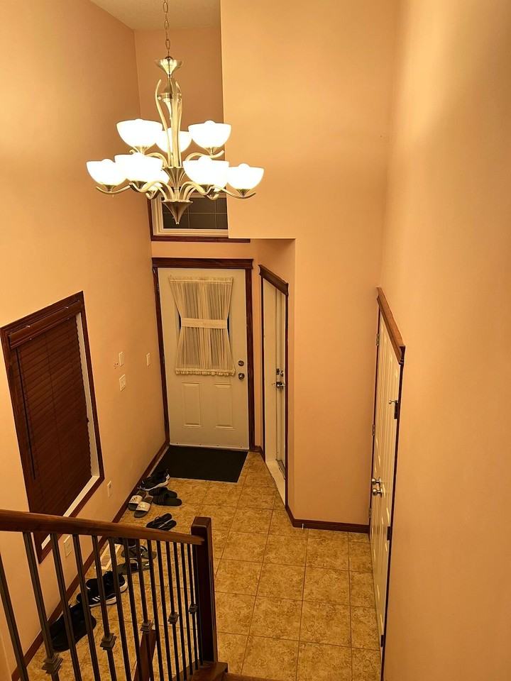 9 Taralake Heath Ne - Photo 2 of 10