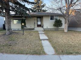 featured image of 149 Madeira Cres Ne