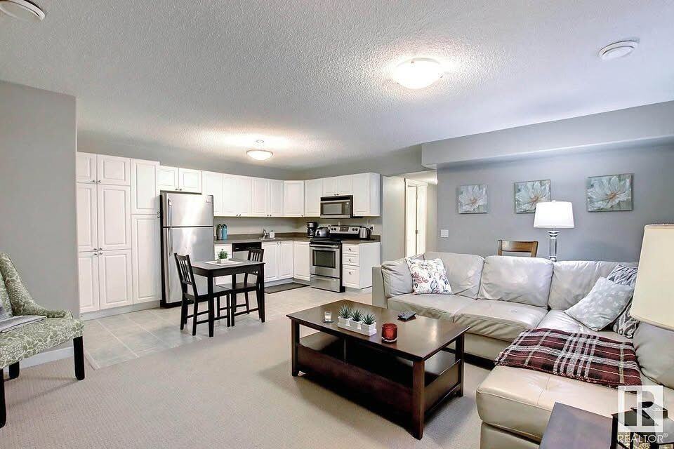 934 Valour Way Nw - Photo 4 of 7