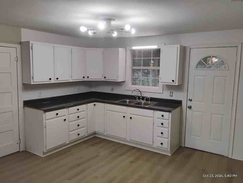 616 Kevin Dr #NA - Photo 3 of 4