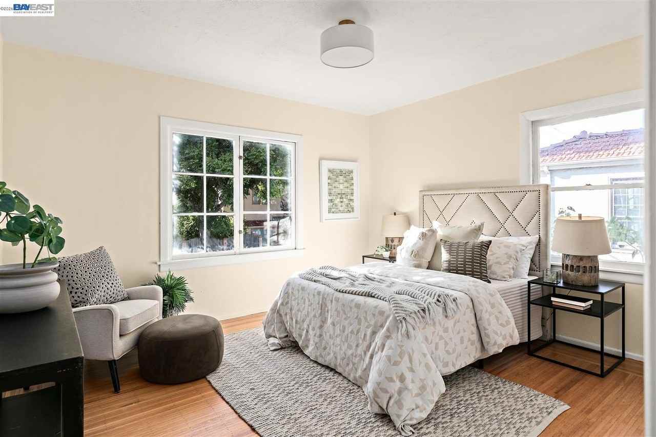 2512 Clay St #NA - Photo 3 of 5