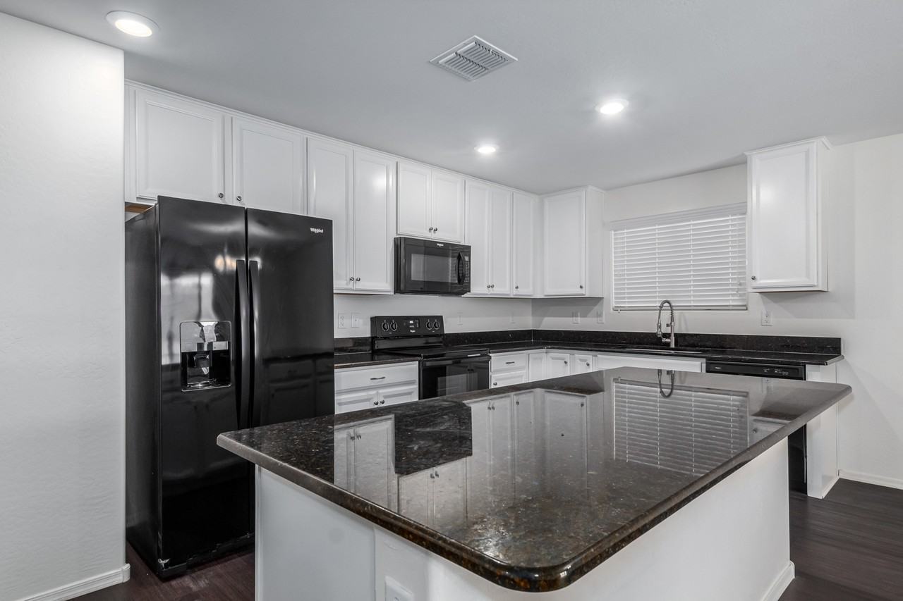 1749 E Chanute Pass #NA - Photo 3 of 16