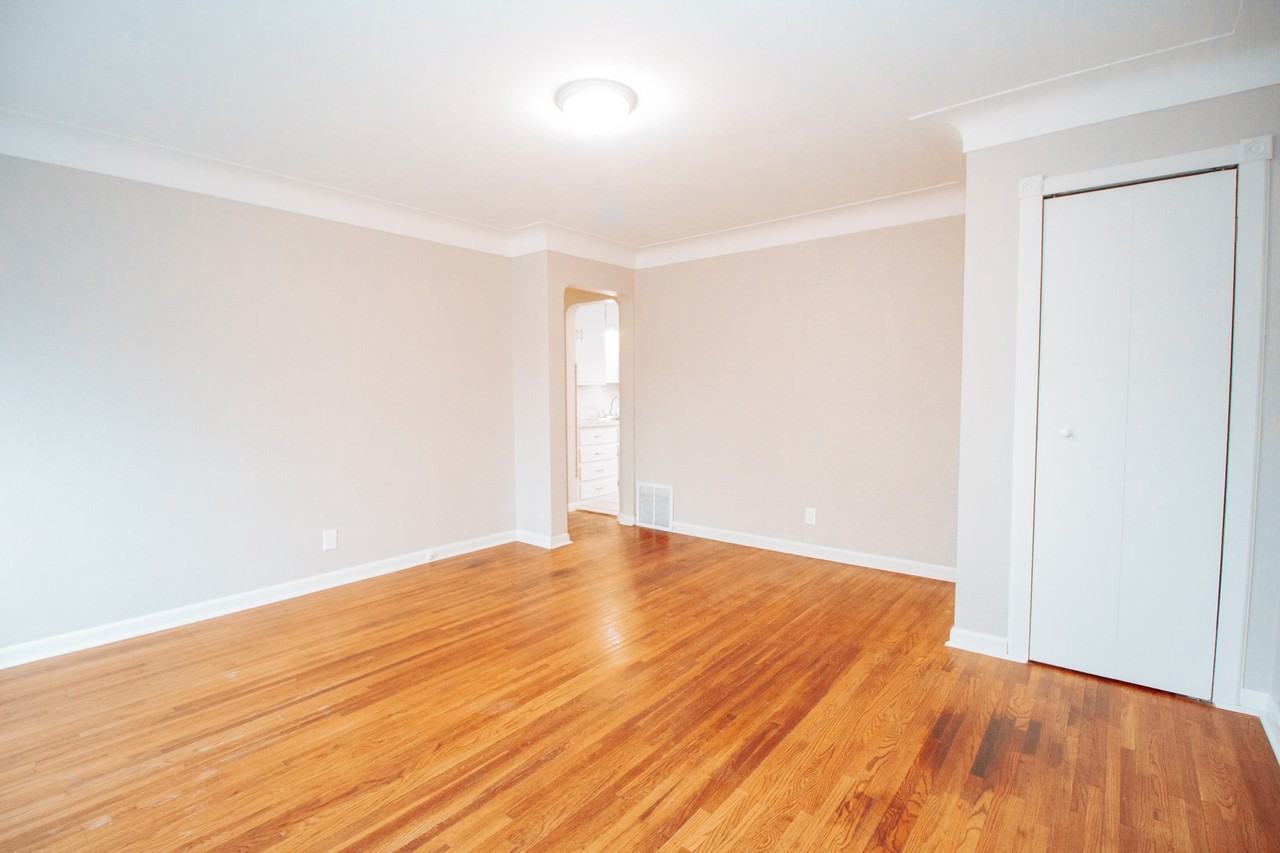 3347 Blackstone Dr #NA - Photo 4 of 21
