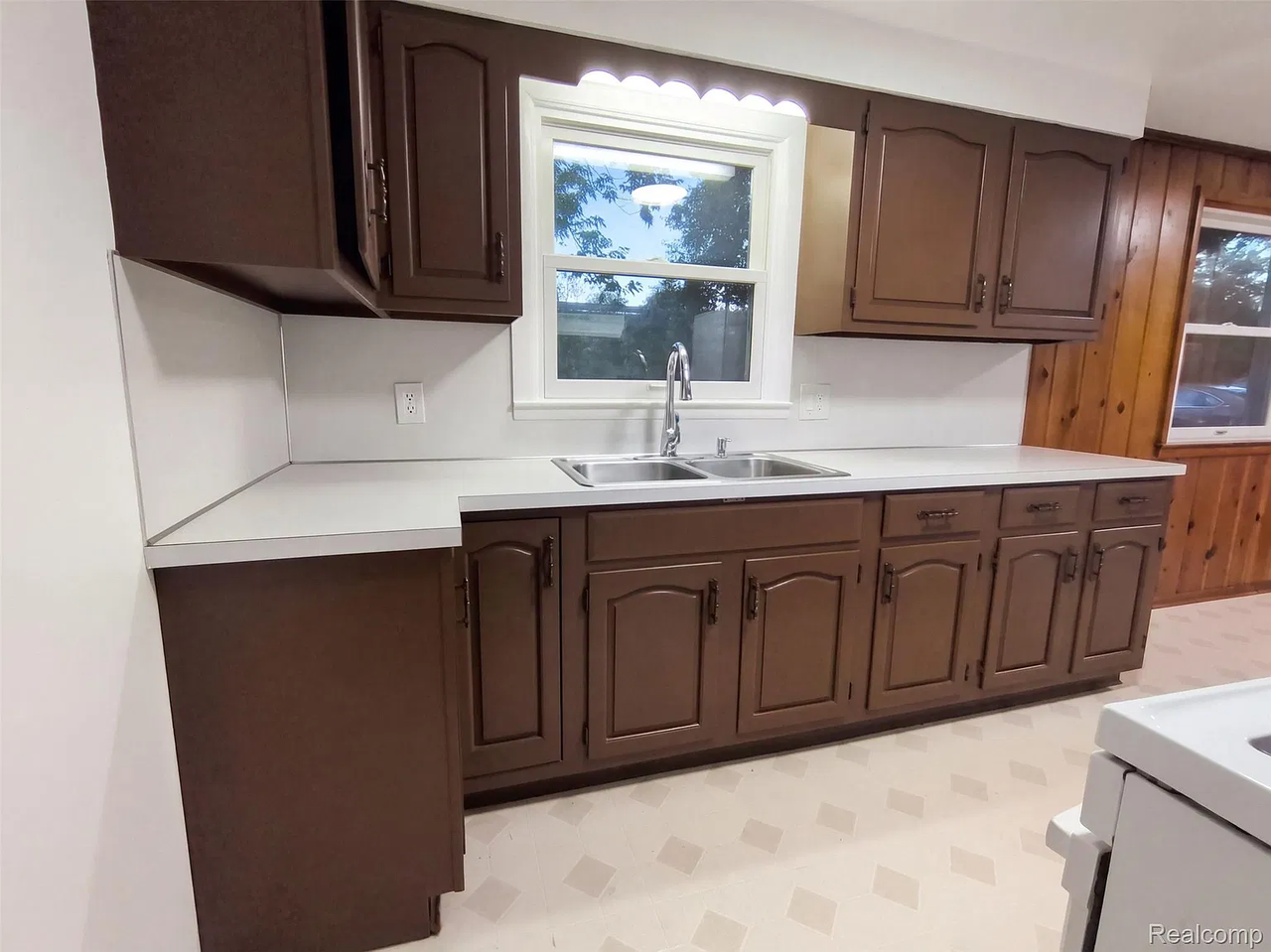 642 Kendalwood St Ne #NA - Photo 6 of 8