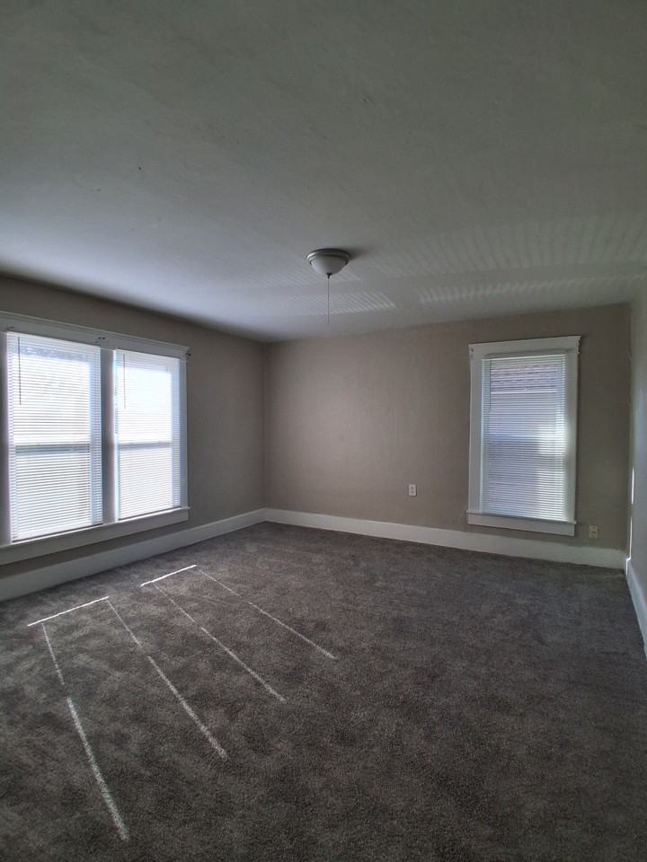 76 Cambria St - Photo 5 of 11