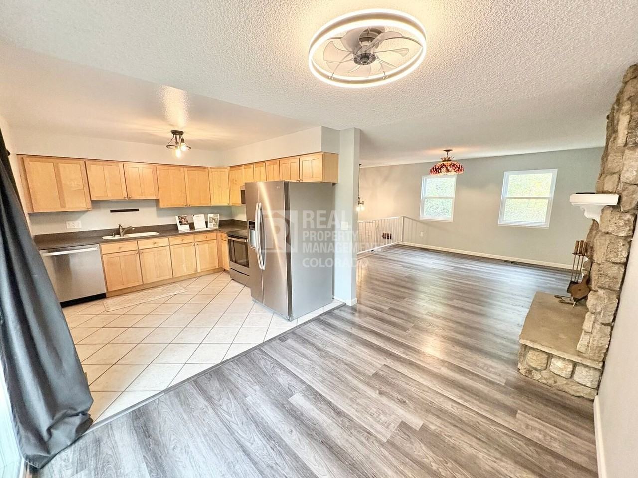 1553 S Tucson St - Photo 5 of 26