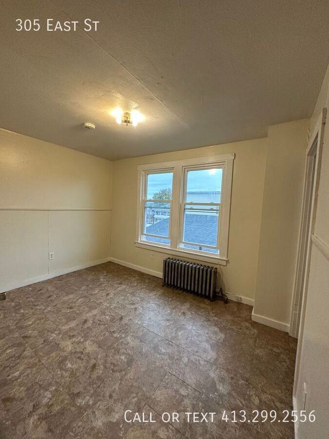 305 East St - Photo 2 of 5