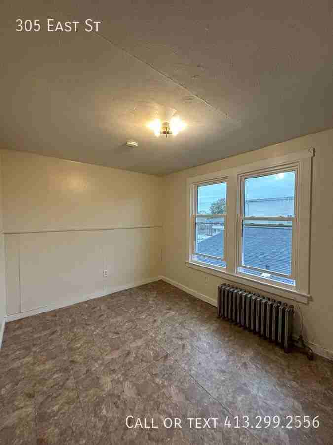 305 East St - Photo 5 of 5