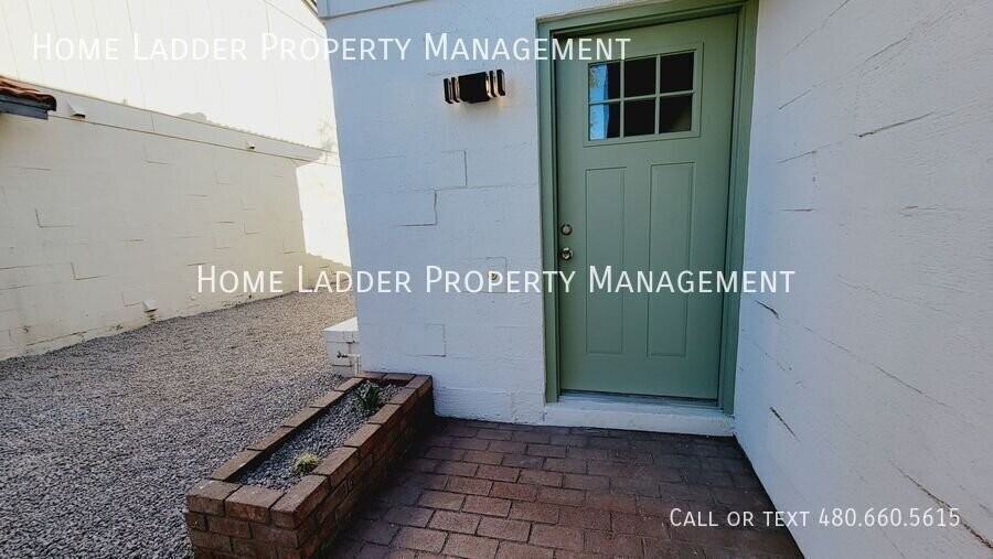 4907 W Crocus Dr - Photo 3 of 36
