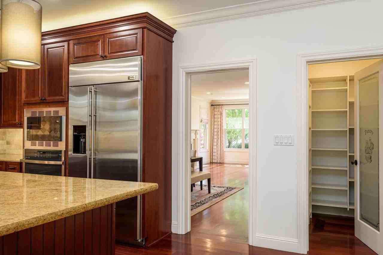 2020 Gordon Ave - Photo 5 of 29