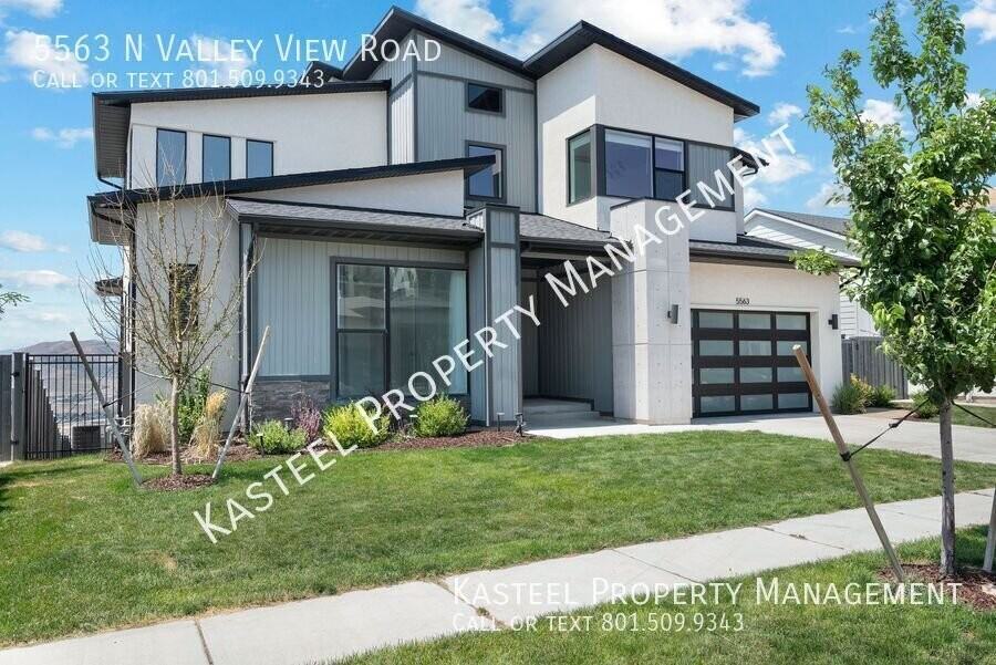5563 N Valley View Rd - Photo 2 of 43