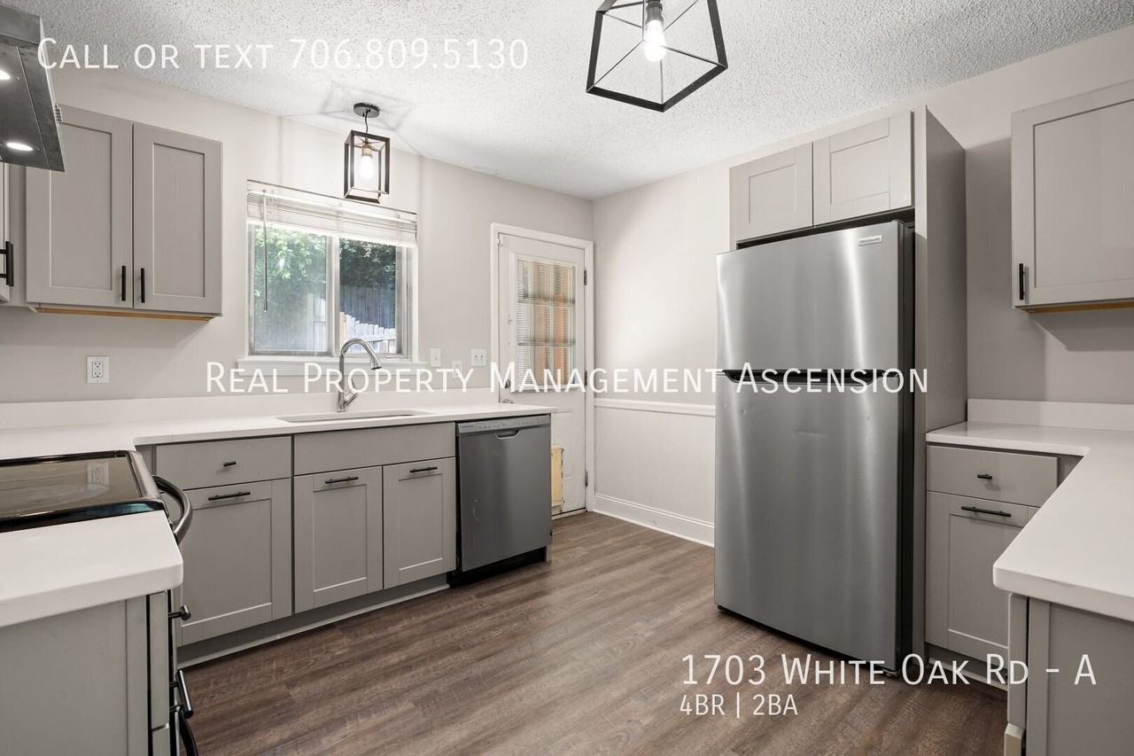 1703 White Oak Rd #A - Photo 7 of 30