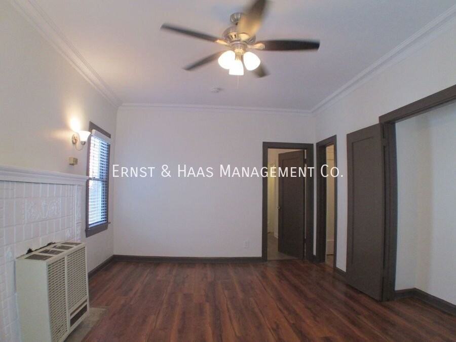 944 Maine Ave - Photo 5 of 34