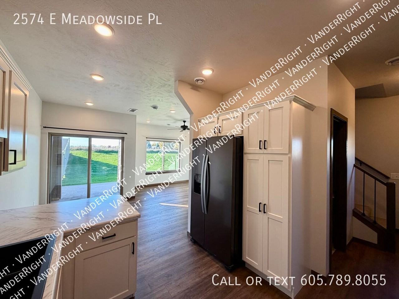 2574 E Meadowside Pl - Photo 2 of 23