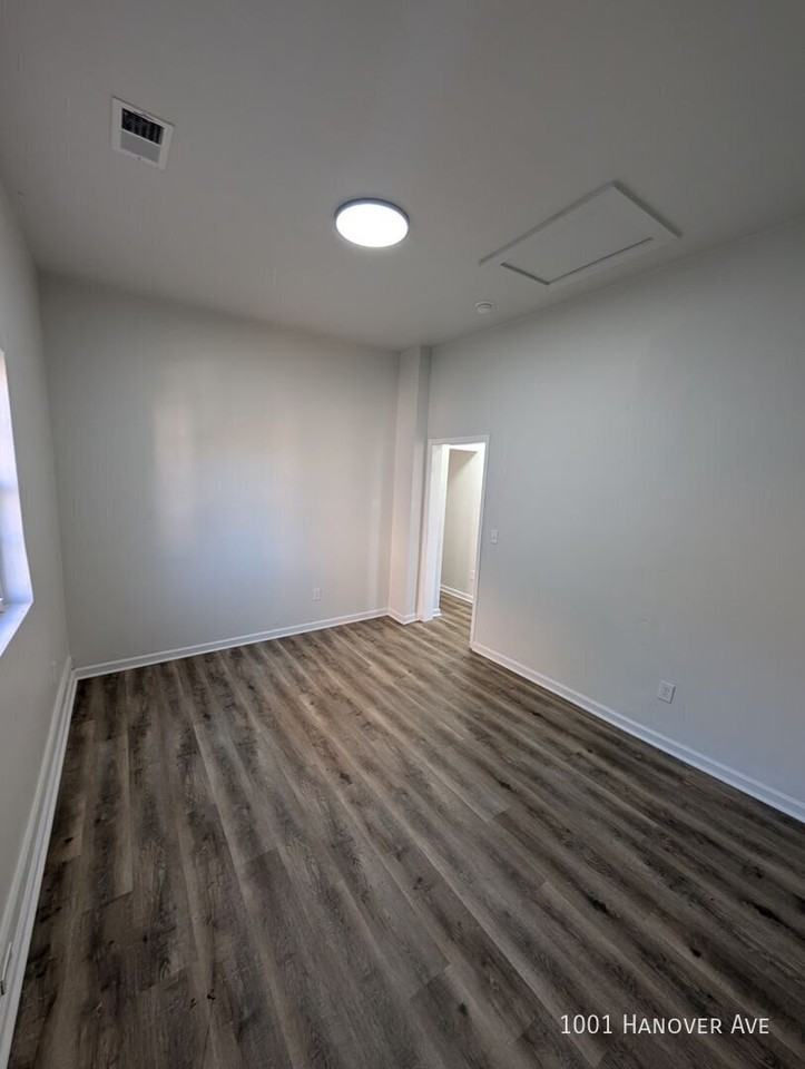 1001 Hanover Ave Nw - Photo 4 of 12