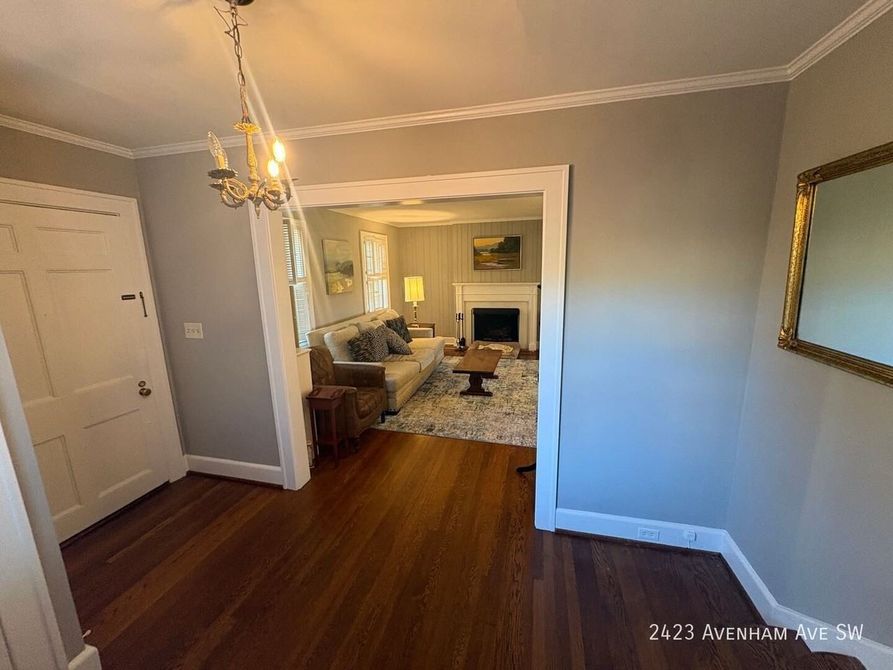 2423 Avenham Ave Sw - Photo 2 of 15