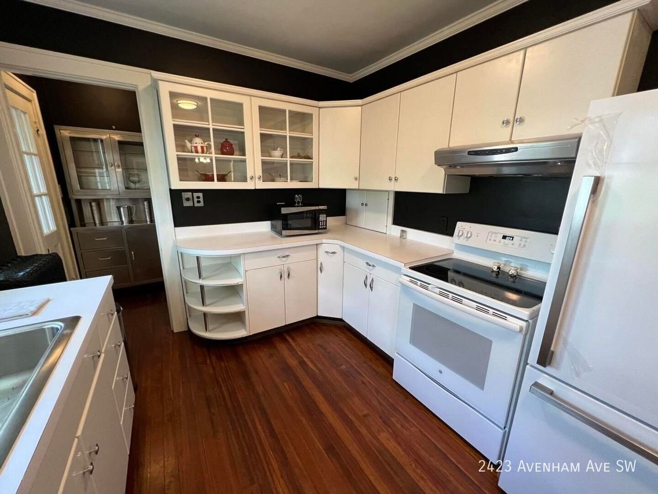2423 Avenham Ave Sw - Photo 6 of 15