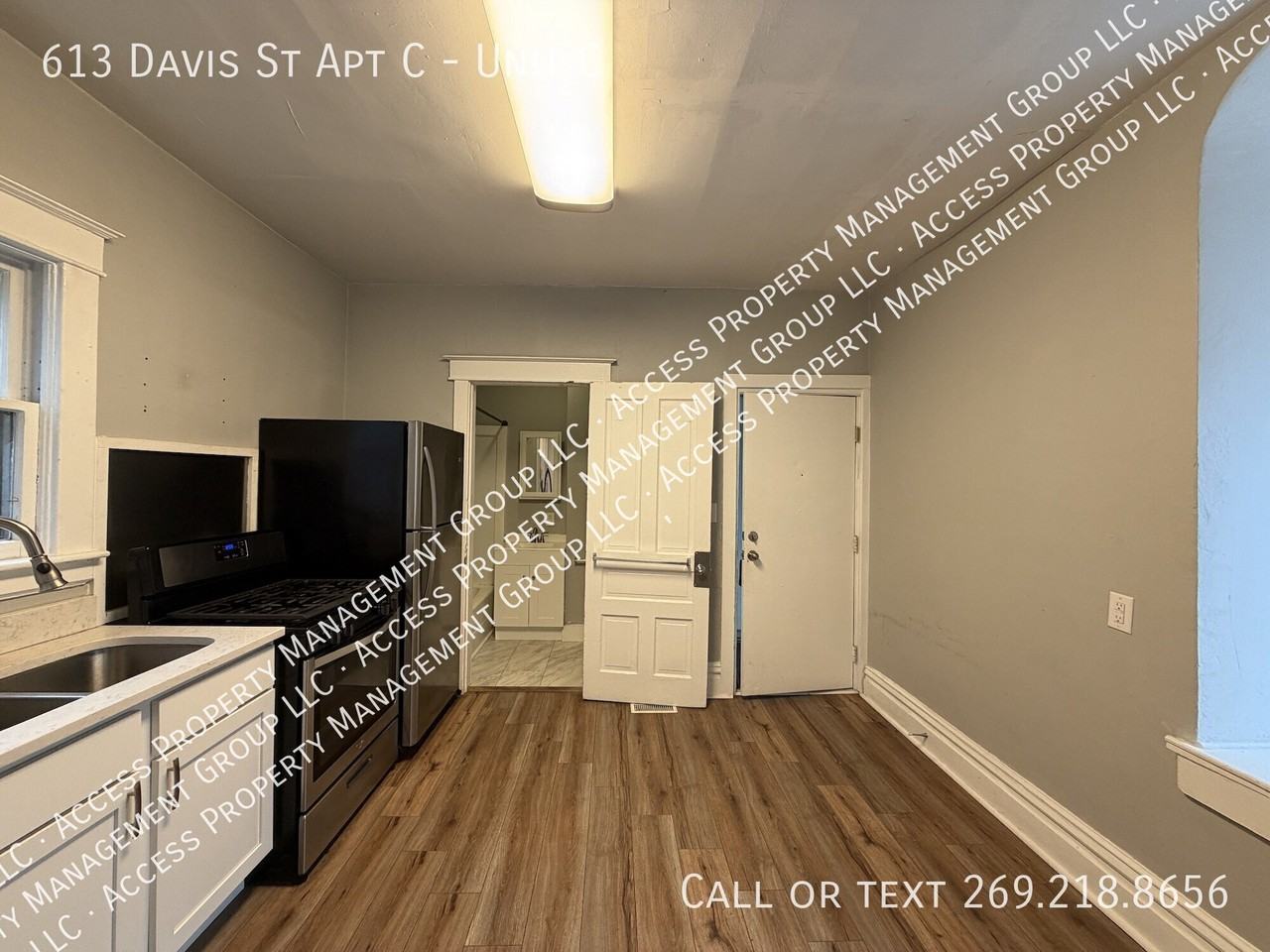 613 Davis St Apt C #C - Photo 3 of 12