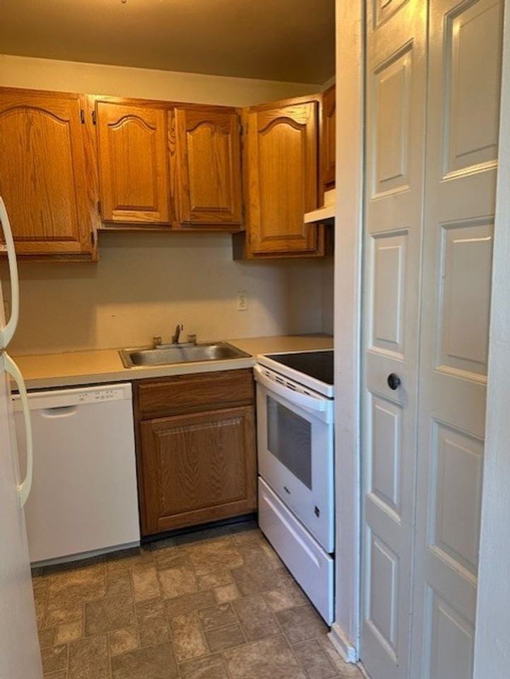 696 Walborn Ln #4 - Photo 4 of 41