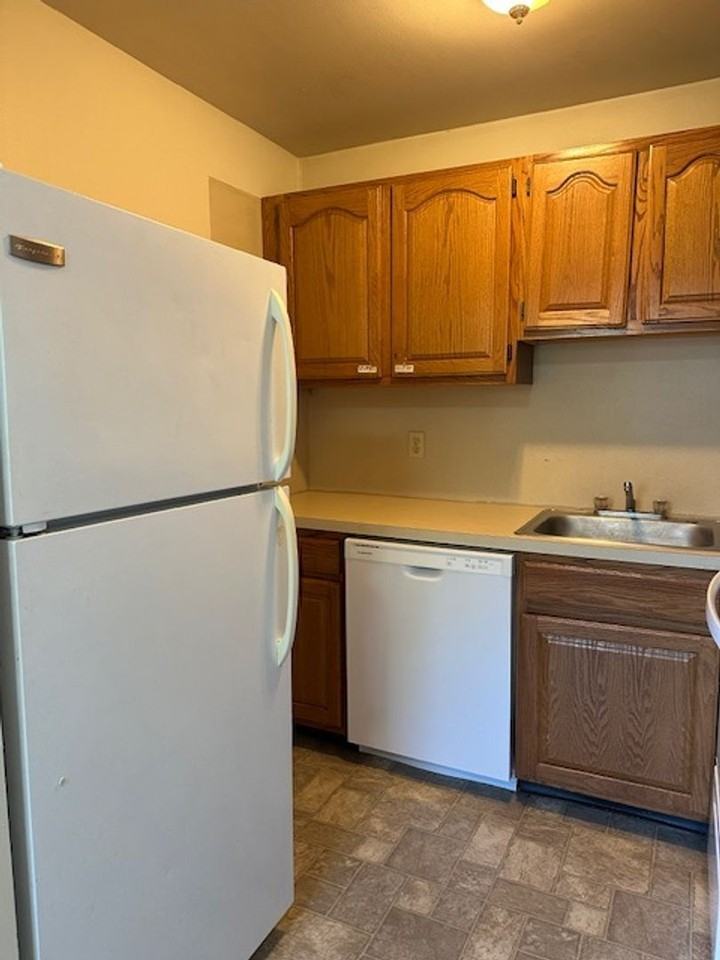 696 Walborn Ln #4 - Photo 5 of 41