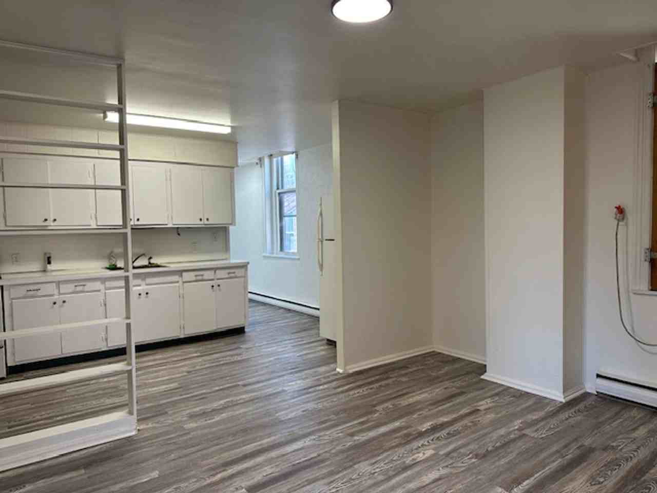 113 Market St - 8 Penn Ave #3B - Photo 5 of 10