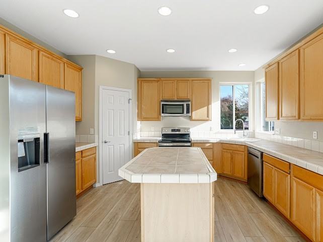 1676 Marten Ave Sw #NA - Photo 6 of 50