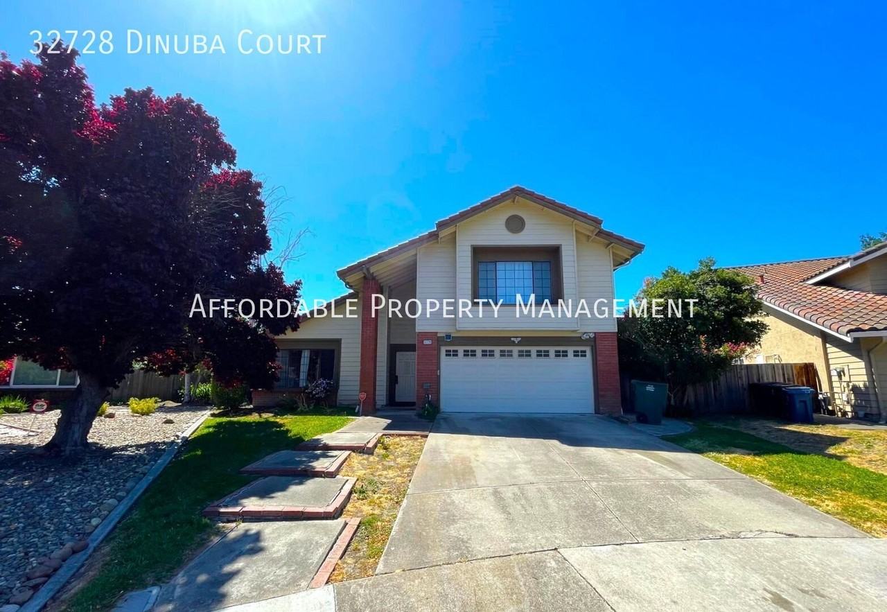 32728 Dinuba Ct - Photo 2 of 23