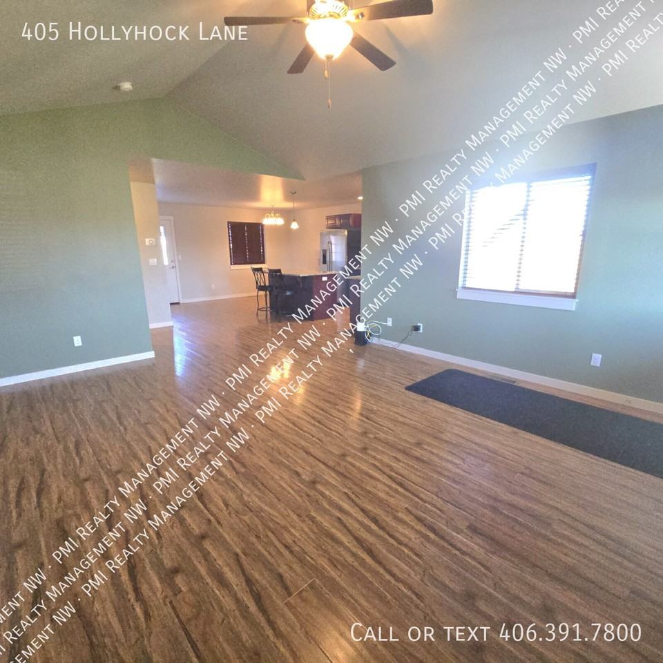 405 Hollyhock Ln - Photo 7 of 22