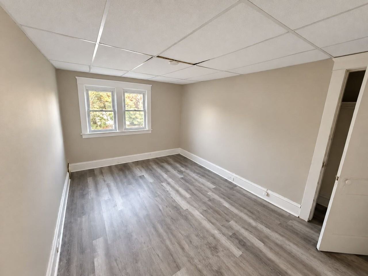 3826 E 78th St - Photo 6 of 12