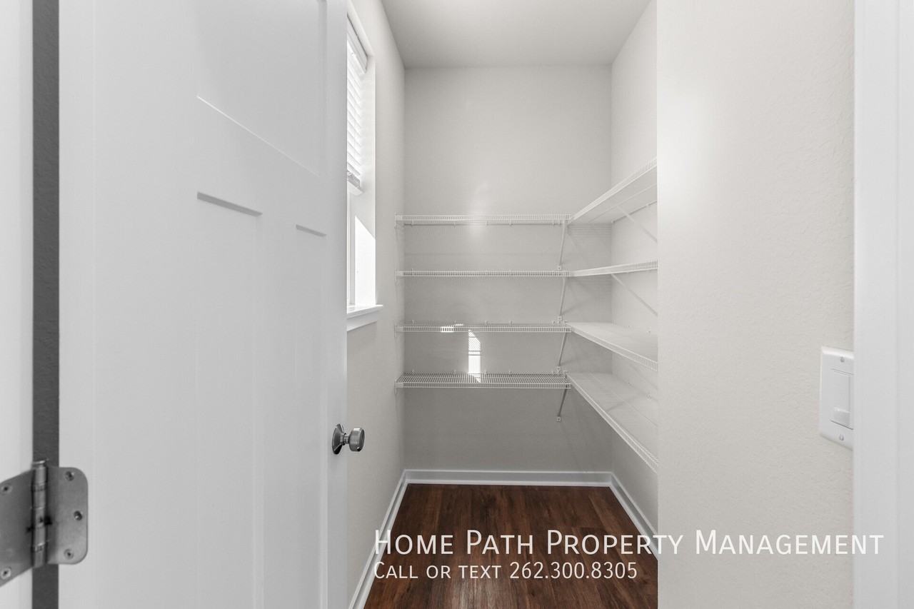 714 River Ridge Dr - Photo 6 of 36