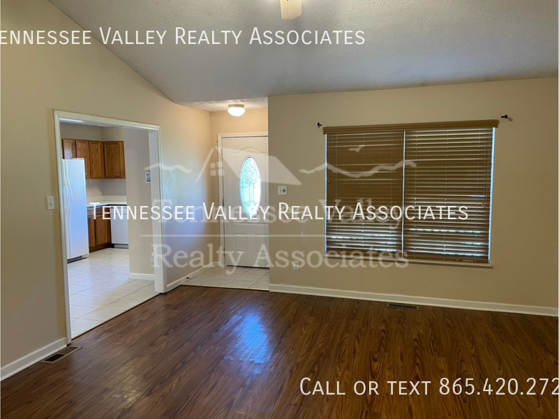 1513 Mayapple Dr - Photo 7 of 25