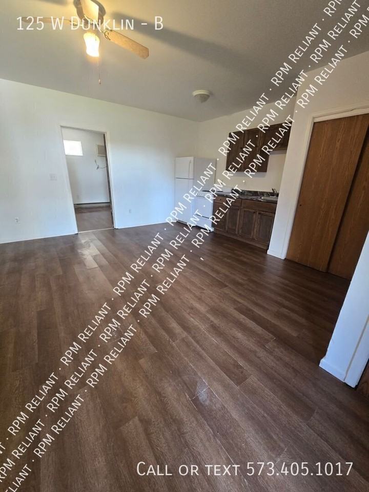 125 W Dunklin St #B - Photo 2 of 5