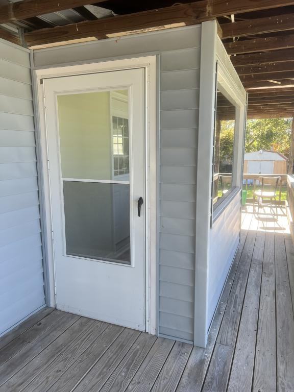 833 Lee Ave - Photo 3 of 34