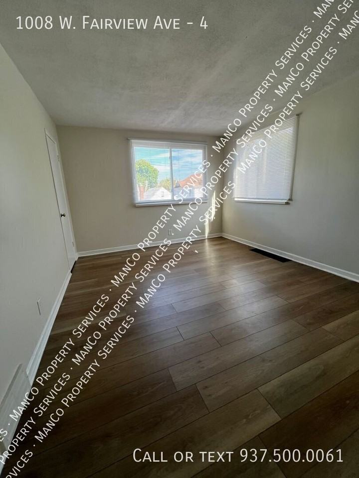 1008 W Fairview Ave #4 - Photo 2 of 6